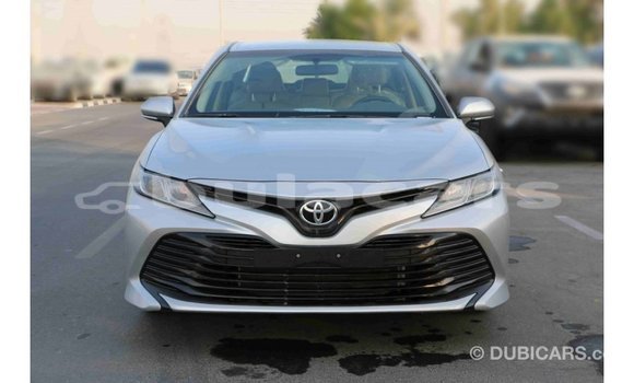 Acheter Import Voiture Toyota Camry Gris à Import - Dubai, Central Acheter Import Voiture Toyota Camry Gris à Import - Dubai, Central