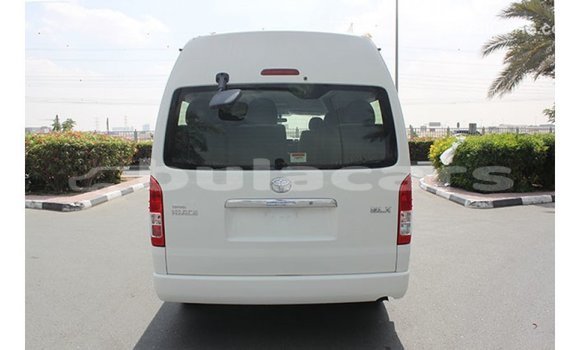 Acheter Import Voiture Toyota Hiace Blanc à Import - Dubai, Central Acheter Import Voiture Toyota Hiace Blanc à Import - Dubai, Central