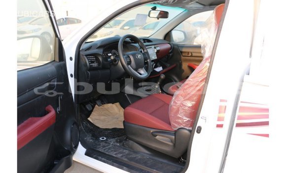Buy Import Toyota Hilux White Car in Import - Dubai in Central Buy Import Toyota Hilux White Car in Import - Dubai in Central