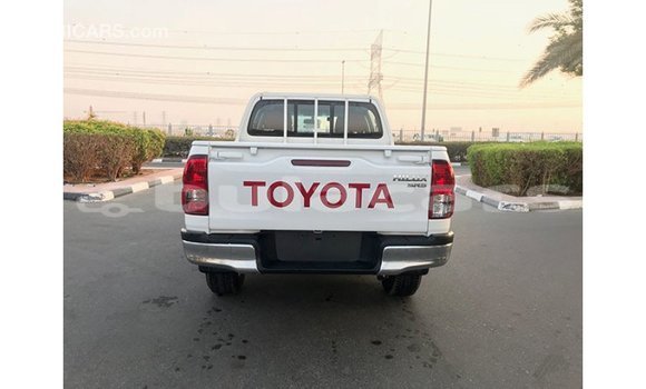 Buy Import Toyota Hilux White Car in Import - Dubai in Central Buy Import Toyota Hilux White Car in Import - Dubai in Central