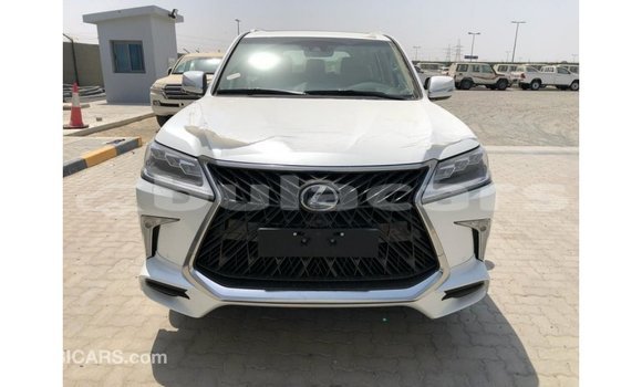 Acheter Import Voiture Lexus LX Blanc à Import - Dubai, Central Acheter Import Voiture Lexus LX Blanc à Import - Dubai, Central