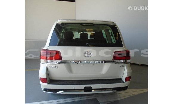 Buy Import Toyota Land Cruiser Other Car in Import - Dubai in Central Buy Import Toyota Land Cruiser Other Car in Import - Dubai in Central
