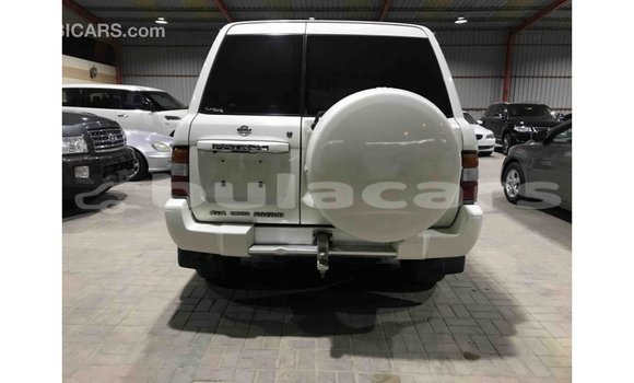 Acheter Import Voiture Nissan Patrol Blanc à Import - Dubai, Central Acheter Import Voiture Nissan Patrol Blanc à Import - Dubai, Central