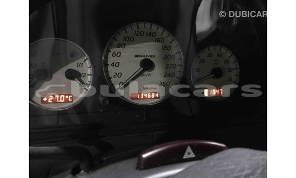 Acheter Import Voiture Mercedes-Benz 190 (W201) Bleu à Import - Dubai, Central Acheter Import Voiture Mercedes-Benz 190 (W201) Bleu à Import - Dubai, Central