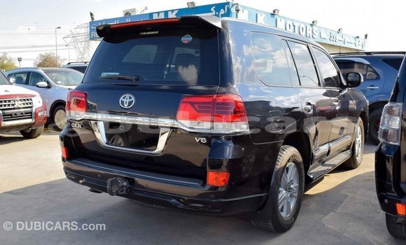 Buy Import Toyota Land Cruiser Black Car in Import - Dubai in Central Buy Import Toyota Land Cruiser Black Car in Import - Dubai in Central