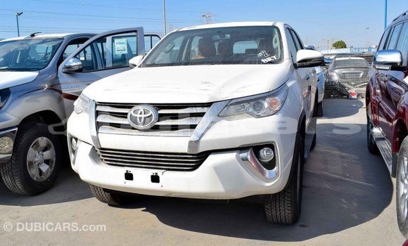 Buy Import Toyota Fortuner White Car in Import - Dubai in Central Buy Import Toyota Fortuner White Car in Import - Dubai in Central