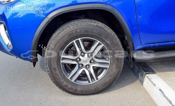 Acheter Import Voiture Toyota Fortuner Bleu à Import - Dubai, Central Acheter Import Voiture Toyota Fortuner Bleu à Import - Dubai, Central