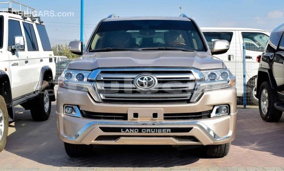 Acheter Import Voiture Toyota Land Cruiser Autre à Import - Dubai, Central Acheter Import Voiture Toyota Land Cruiser Autre à Import - Dubai, Central