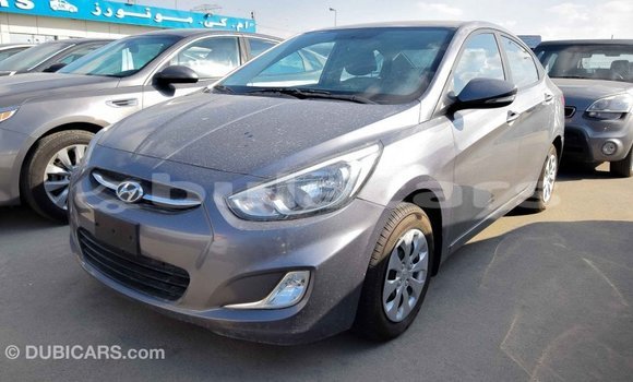 Acheter Import Voiture Hyundai Accent Gris à Import - Dubai, Central Acheter Import Voiture Hyundai Accent Gris à Import - Dubai, Central