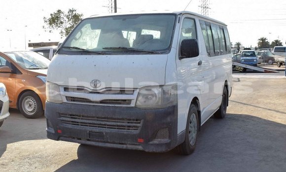 Buy Import Toyota Hiace White Car in Import - Dubai in Central Buy Import Toyota Hiace White Car in Import - Dubai in Central
