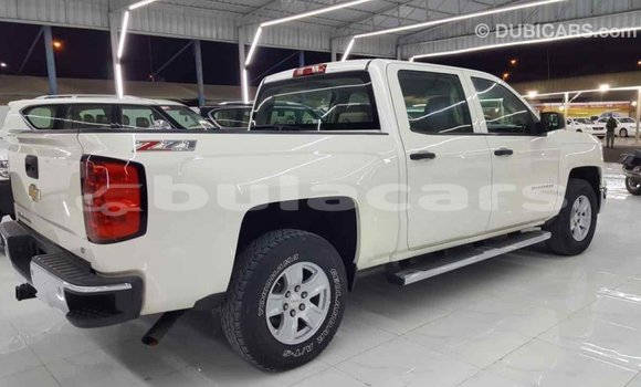 Buy Import Chevrolet Silverado White Car in Import - Dubai in Central Buy Import Chevrolet Silverado White Car in Import - Dubai in Central