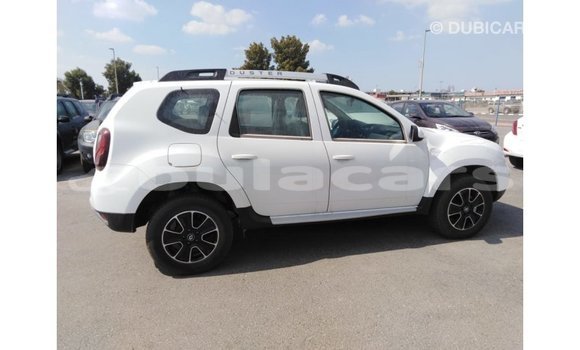 Buy Import Renault Duster White Car in Import - Dubai in Central Buy Import Renault Duster White Car in Import - Dubai in Central