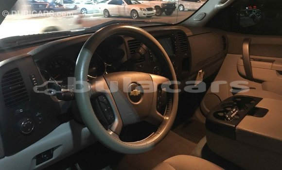 Acheter Import Voiture Chevrolet Silverado Gris à Import - Dubai, Central Acheter Import Voiture Chevrolet Silverado Gris à Import - Dubai, Central