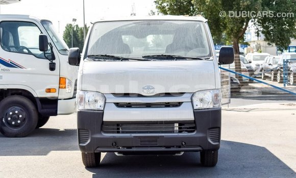 Buy Import Toyota Hiace White Car in Import - Dubai in Central Buy Import Toyota Hiace White Car in Import - Dubai in Central