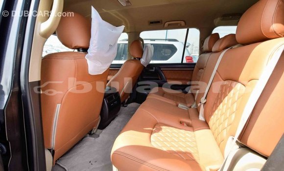 Buy Import Toyota Land Cruiser Black Car in Import - Dubai in Central Buy Import Toyota Land Cruiser Black Car in Import - Dubai in Central
