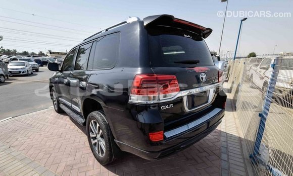 Buy Import Toyota Land Cruiser Black Car in Import - Dubai in Central Buy Import Toyota Land Cruiser Black Car in Import - Dubai in Central