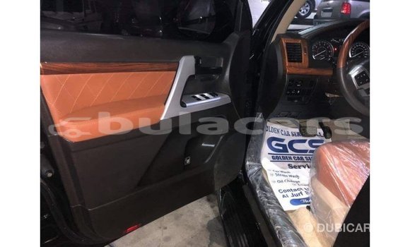 Acheter Import Voiture Toyota Land Cruiser Noir à Import - Dubai, Central Acheter Import Voiture Toyota Land Cruiser Noir à Import - Dubai, Central