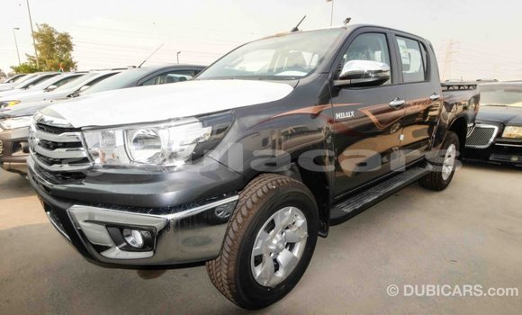 Acheter Import Voiture Toyota Hilux Gris à Import - Dubai, Central Acheter Import Voiture Toyota Hilux Gris à Import - Dubai, Central
