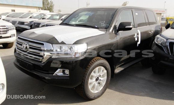 Acheter Import Voiture Toyota Land Cruiser Noir à Import - Dubai, Central Acheter Import Voiture Toyota Land Cruiser Noir à Import - Dubai, Central