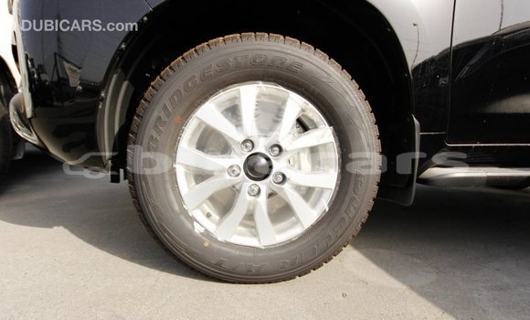 Acheter Import Voiture Toyota Land Cruiser Noir à Import - Dubai, Central Acheter Import Voiture Toyota Land Cruiser Noir à Import - Dubai, Central