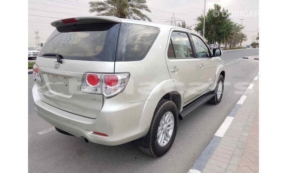 Buy Import Toyota Fortuner Grey Car in Import - Dubai in Central Buy Import Toyota Fortuner Grey Car in Import - Dubai in Central