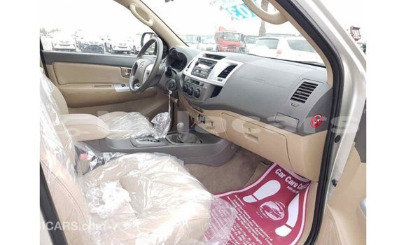 Buy Import Toyota Fortuner Grey Car in Import - Dubai in Central Buy Import Toyota Fortuner Grey Car in Import - Dubai in Central