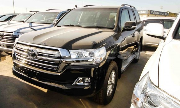 Buy Import Toyota Land Cruiser Black Car in Import - Dubai in Central Buy Import Toyota Land Cruiser Black Car in Import - Dubai in Central