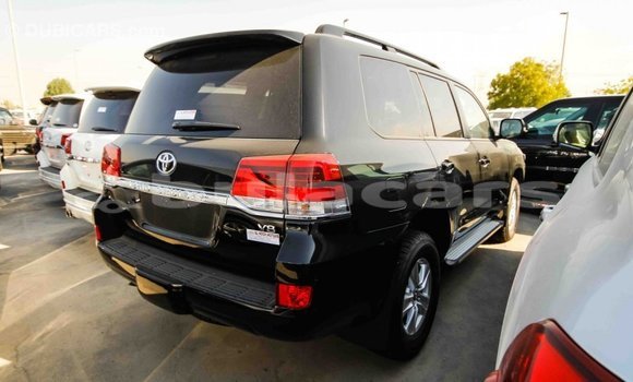 Buy Import Toyota Land Cruiser Black Car in Import - Dubai in Central Buy Import Toyota Land Cruiser Black Car in Import - Dubai in Central