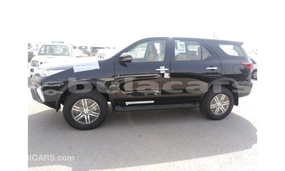 Buy Import Toyota Fortuner Black Car in Import - Dubai in Central Buy Import Toyota Fortuner Black Car in Import - Dubai in Central