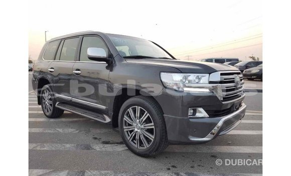 Buy Import Toyota Land Cruiser Grey Car in Import - Dubai in Central Buy Import Toyota Land Cruiser Grey Car in Import - Dubai in Central