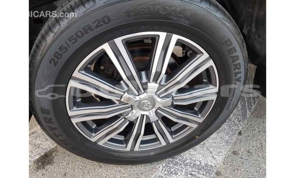 Buy Import Toyota Land Cruiser Grey Car in Import - Dubai in Central Buy Import Toyota Land Cruiser Grey Car in Import - Dubai in Central