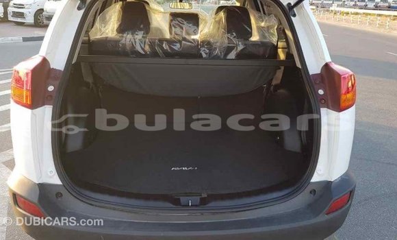 Buy Import Toyota RAV4 White Car in Import - Dubai in Central Buy Import Toyota RAV4 White Car in Import - Dubai in Central