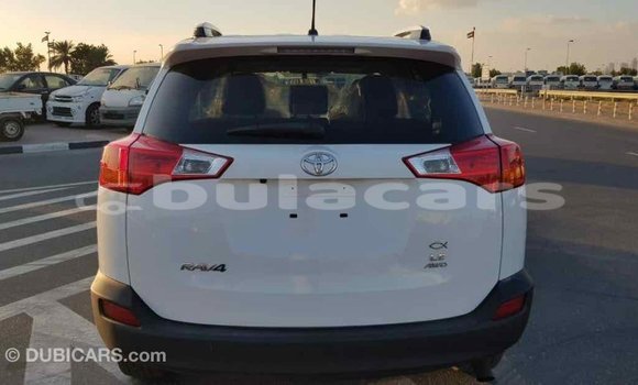 Buy Import Toyota RAV4 White Car in Import - Dubai in Central Buy Import Toyota RAV4 White Car in Import - Dubai in Central