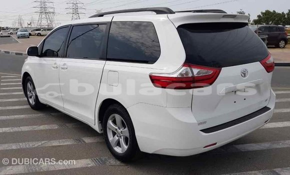 Buy Import Toyota Sienna White Car in Import - Dubai in Central Buy Import Toyota Sienna White Car in Import - Dubai in Central