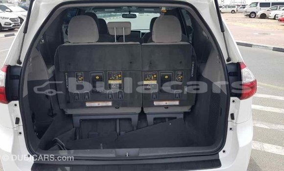Buy Import Toyota Sienna White Car in Import - Dubai in Central Buy Import Toyota Sienna White Car in Import - Dubai in Central