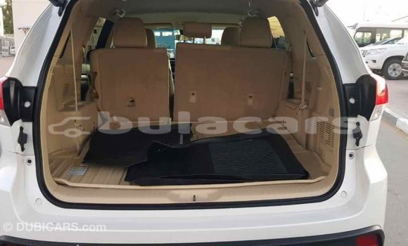 Buy Import Toyota Highlander White Car in Import - Dubai in Central Buy Import Toyota Highlander White Car in Import - Dubai in Central