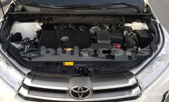 Buy Import Toyota Highlander White Car in Import - Dubai in Central Buy Import Toyota Highlander White Car in Import - Dubai in Central