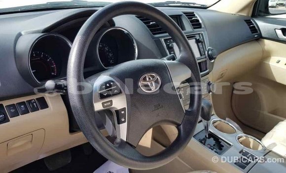 Buy Import Toyota Highlander Black Car in Import - Dubai in Central Buy Import Toyota Highlander Black Car in Import - Dubai in Central