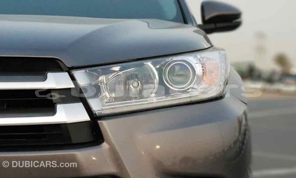 Buy Import Toyota Highlander Grey Car in Import - Dubai in Central Buy Import Toyota Highlander Grey Car in Import - Dubai in Central