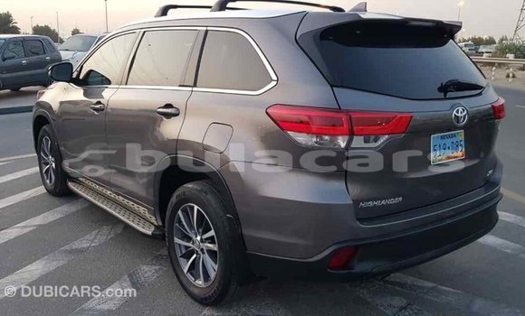 Buy Import Toyota Highlander Grey Car in Import - Dubai in Central Buy Import Toyota Highlander Grey Car in Import - Dubai in Central