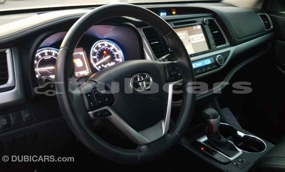 Buy Import Toyota Highlander Grey Car in Import - Dubai in Central Buy Import Toyota Highlander Grey Car in Import - Dubai in Central