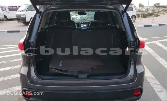 Buy Import Toyota Highlander Grey Car in Import - Dubai in Central Buy Import Toyota Highlander Grey Car in Import - Dubai in Central