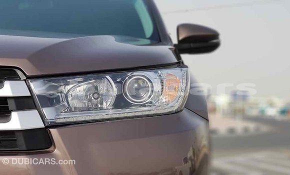 Buy Import Toyota Highlander Brown Car in Import - Dubai in Central Buy Import Toyota Highlander Brown Car in Import - Dubai in Central