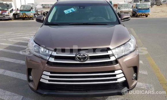 Buy Import Toyota Highlander Brown Car in Import - Dubai in Central Buy Import Toyota Highlander Brown Car in Import - Dubai in Central