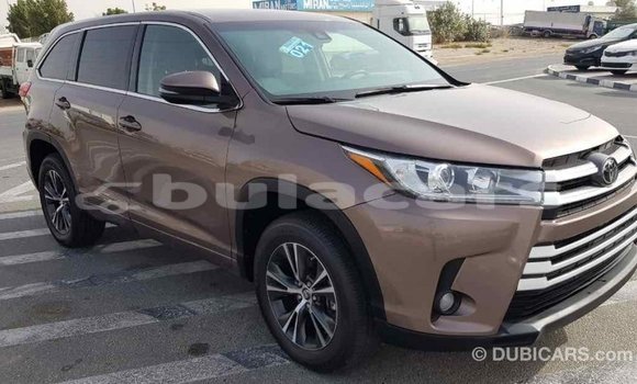 Buy Import Toyota Highlander Brown Car in Import - Dubai in Central Buy Import Toyota Highlander Brown Car in Import - Dubai in Central