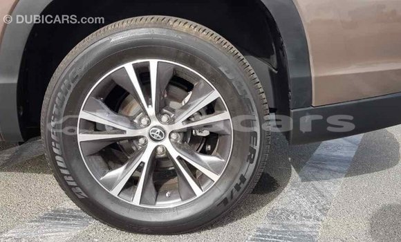 Buy Import Toyota Highlander Brown Car in Import - Dubai in Central Buy Import Toyota Highlander Brown Car in Import - Dubai in Central