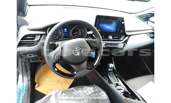 Buy Import Toyota C-HR Grey Car in Import - Dubai in Central Buy Import Toyota C-HR Grey Car in Import - Dubai in Central