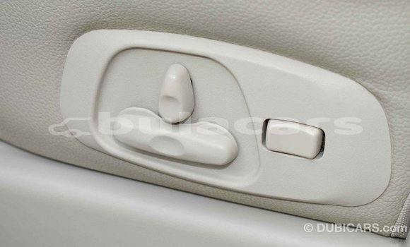 Acheter Import Voiture Mitsubishi Pajero Noir à Import - Dubai, Central Acheter Import Voiture Mitsubishi Pajero Noir à Import - Dubai, Central