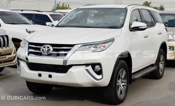 Buy Import Toyota Fortuner White Car in Import - Dubai in Central Buy Import Toyota Fortuner White Car in Import - Dubai in Central