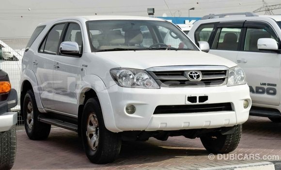 Buy Import Toyota Fortuner White Car in Import - Dubai in Central Buy Import Toyota Fortuner White Car in Import - Dubai in Central